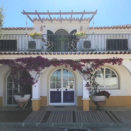 O Patio Hotel Fernao Ferro Eksteriør billede